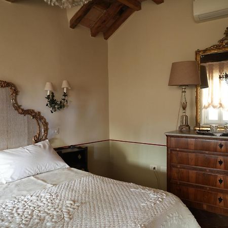 Villino Di Porporano Bed & Breakfast ปาร์มา ภายนอก รูปภาพ