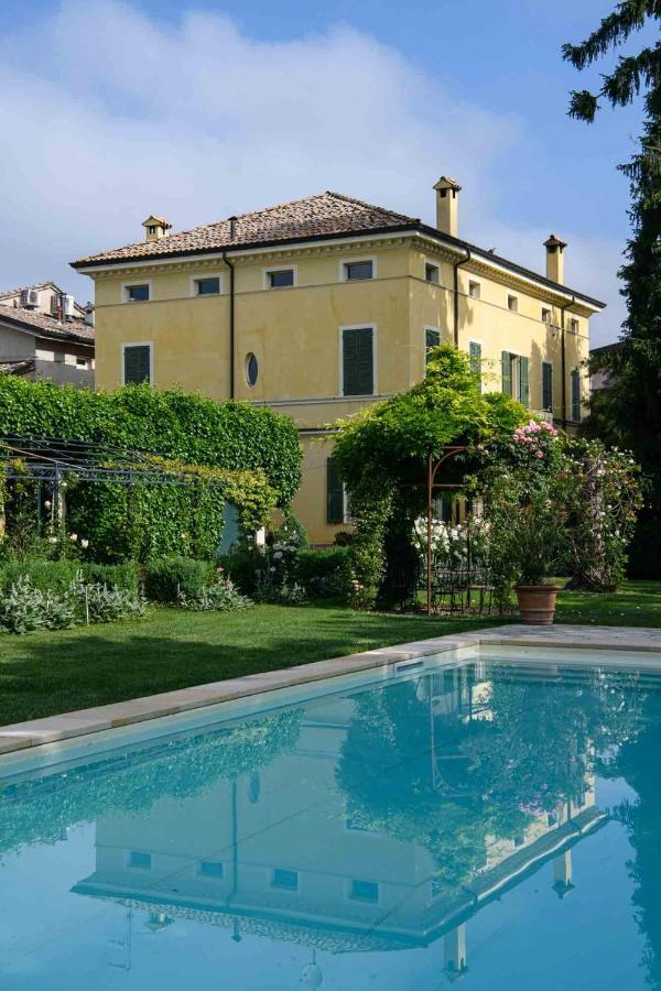 Villino Di Porporano Bed & Breakfast ปาร์มา ภายนอก รูปภาพ