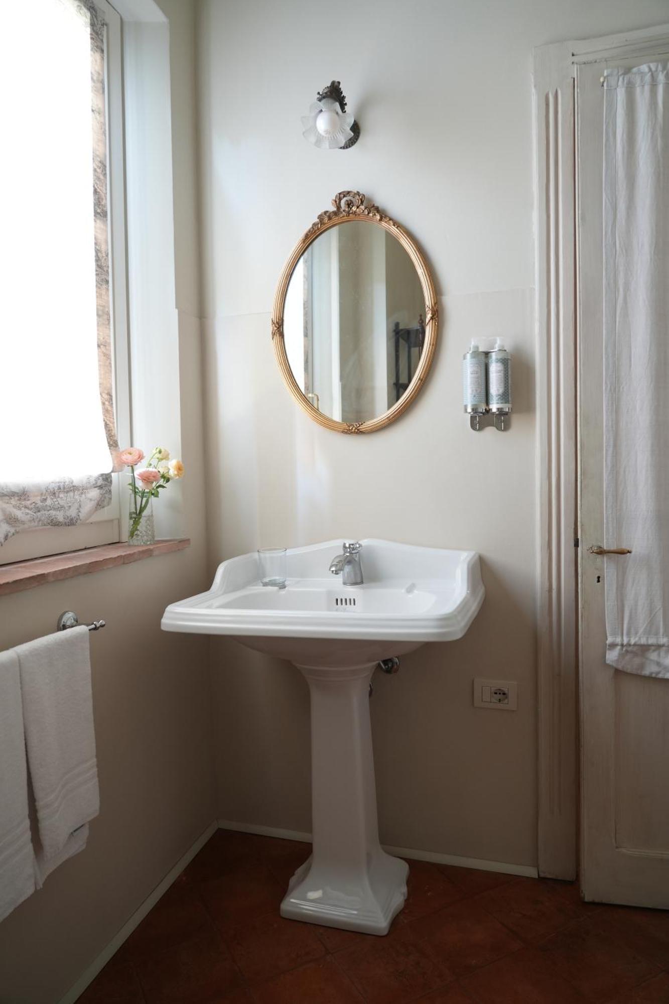 Villino Di Porporano Bed & Breakfast ปาร์มา ภายนอก รูปภาพ